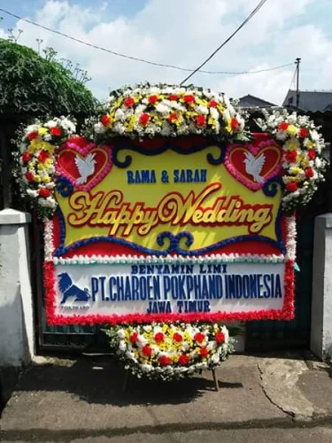 Karangan Bunga Pernikahan Tondano